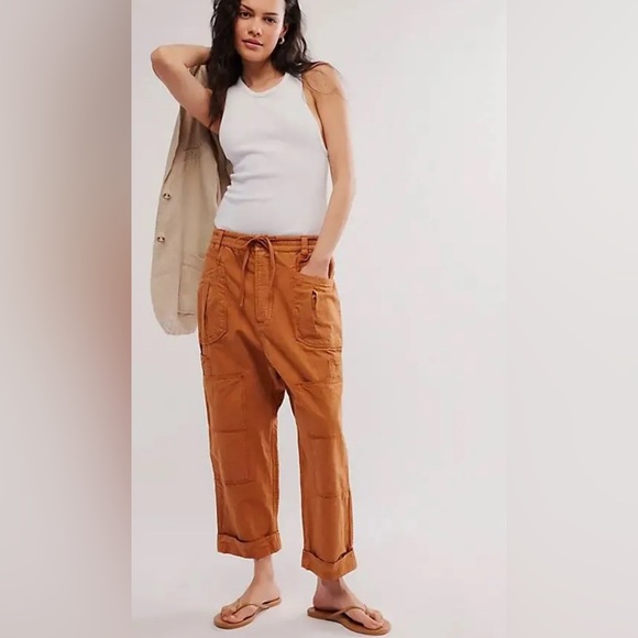 NWOT FREE PEOPLE Too True Cuffed Carpenter Pants Size XS Sugar Almond Brown - Picture 1 of 6